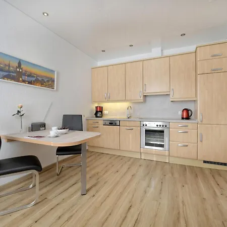 Apartment Moderne Feuerwache Direkt Am Elbdeich Bei Moldenhauer *