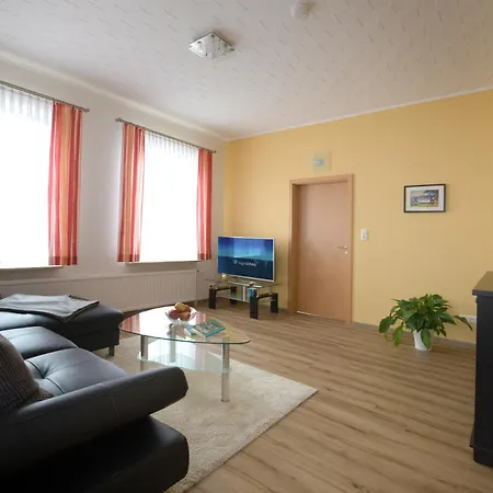 Moderne Feuerwache Direkt Am Elbdeich Bei Moldenhauer Apartment Hollern-Twielenfleth